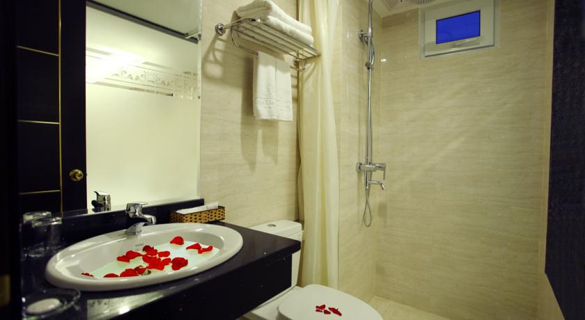 Sense Legend Hotel And Spa Хошимин Экстерьер фото