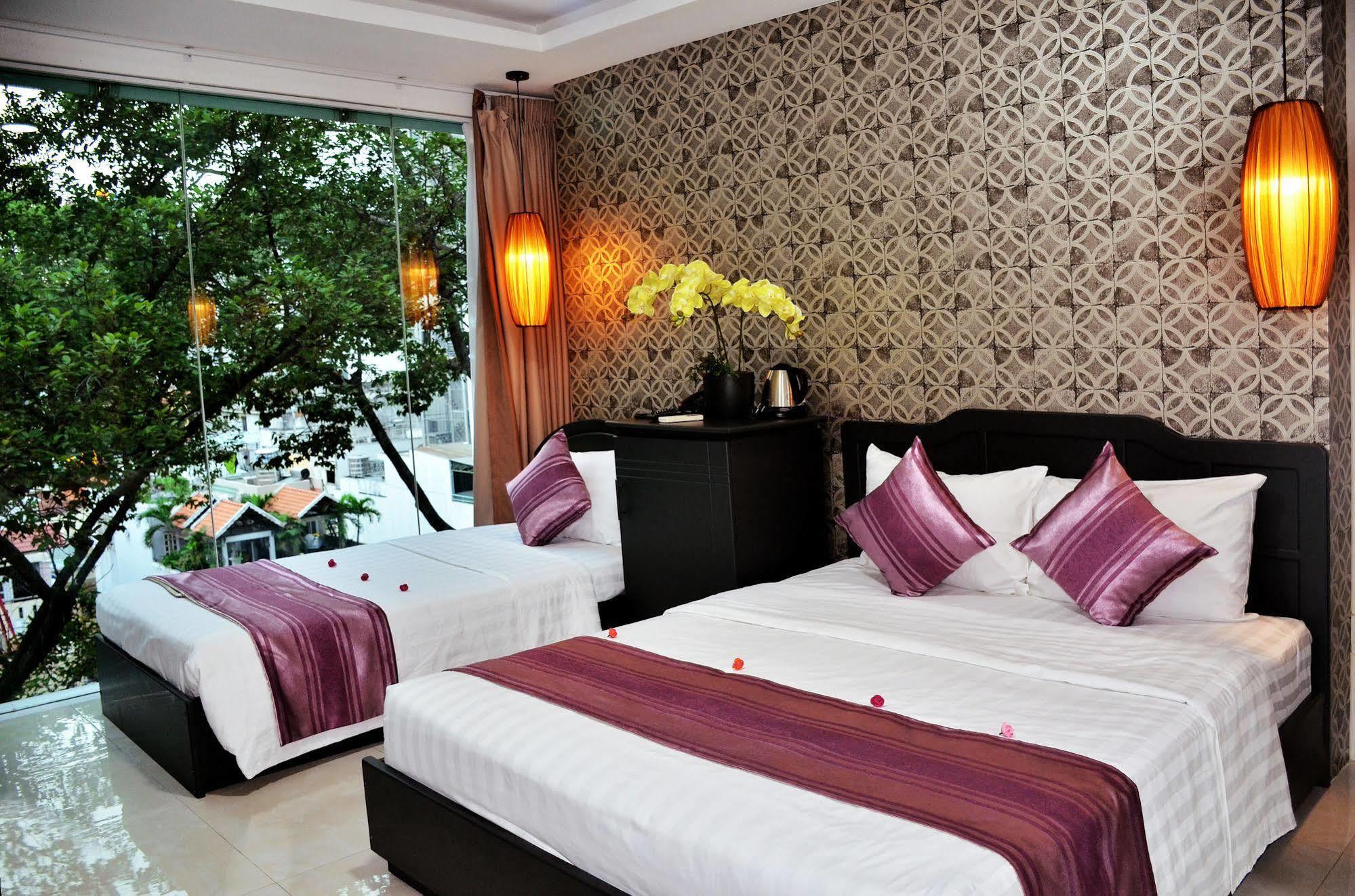 Sense Legend Hotel And Spa Хошимин Экстерьер фото